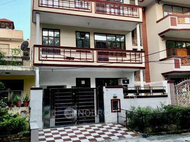 Property for rent in Hariana