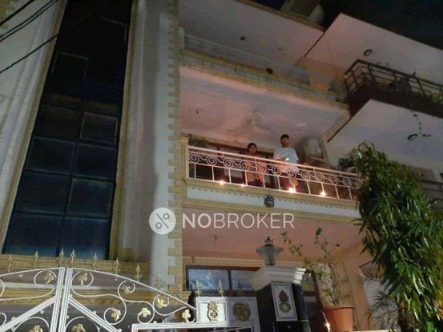 Property for rent in Hariana