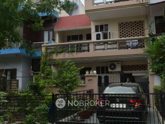 Property for rent in Hariana