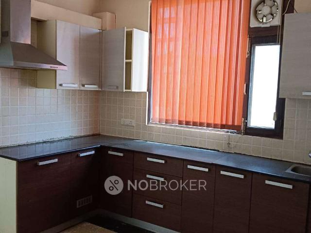 Property for rent in Hariana