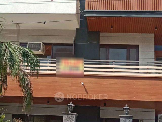 Property for rent in Hariana