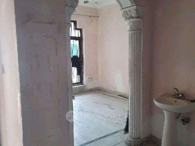 Property for rent in Hariana