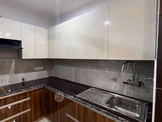 Property for rent in Hariana