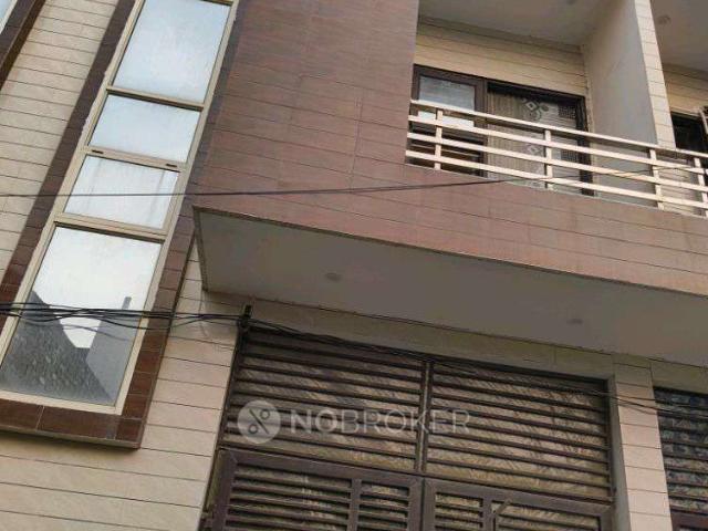 Property for rent in Hariana