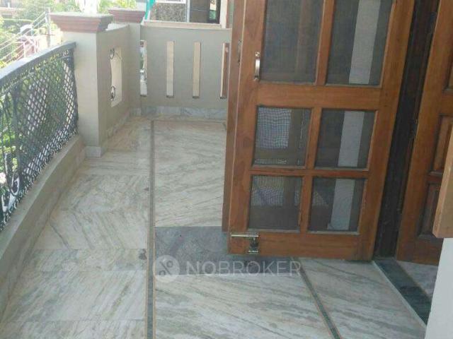 Property for rent in Hariana