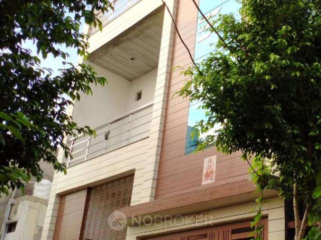Property for rent in Hariana