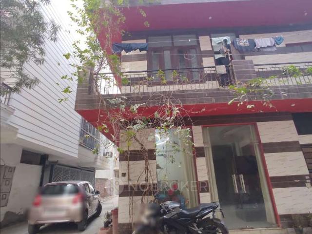 Property for rent in Deri