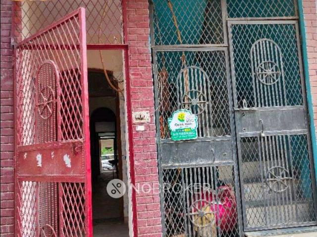 Property for rent in West Delhi, Deri