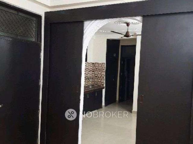 Property for rent in Deri