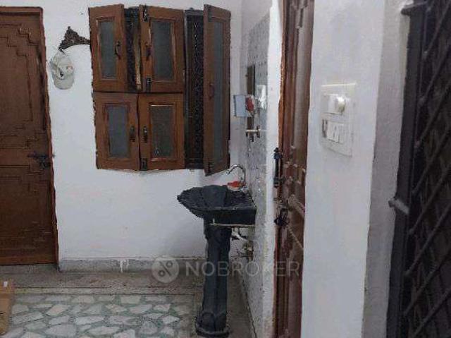 Property for rent in West Delhi, Deri
