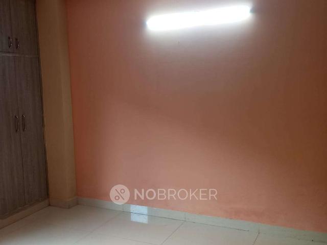 Property for rent in Deri