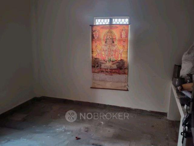 House for sale in Central Delhi, Deri