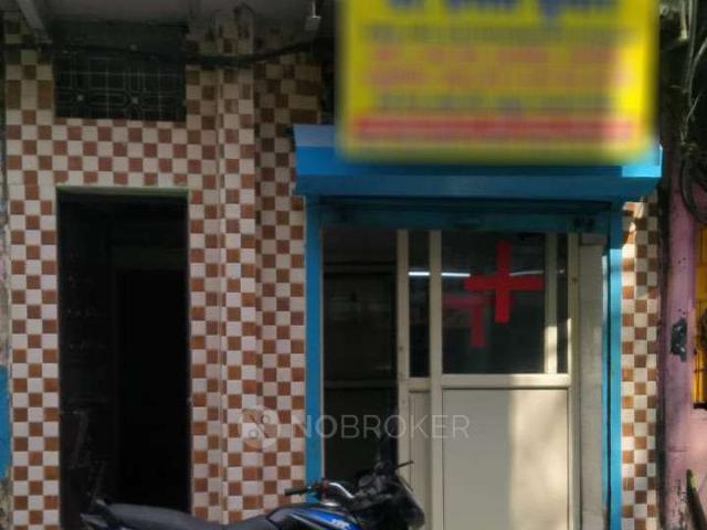 House for sale in Central Delhi, Deri