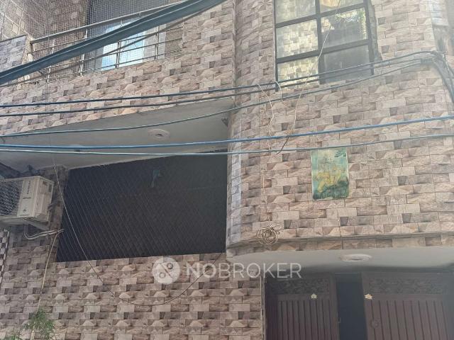 House for sale in Central Delhi, Deri