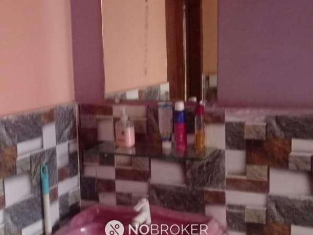 House for sale in Central Delhi, Deri