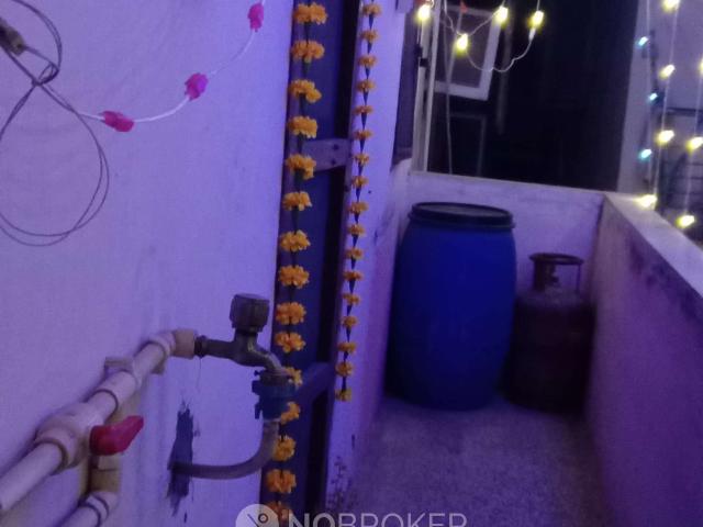 House for sale in Central Delhi, Deri