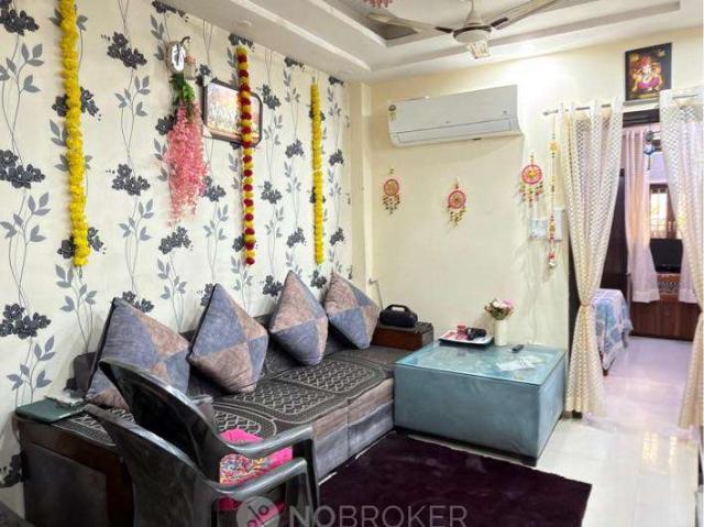 House for sale in West Delhi, Deri