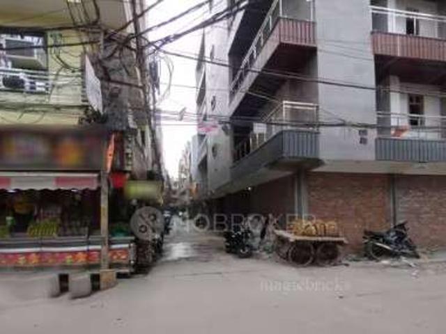 House for sale in South West Delhi, Deri