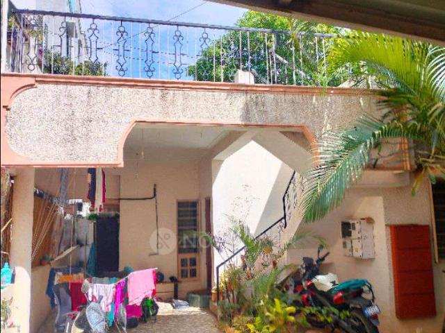 House for sale in Bangalore South, Cox Town - Bangalore