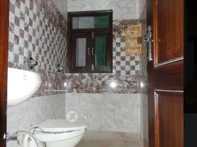 House for sale in Fateh Nagar, Delhi