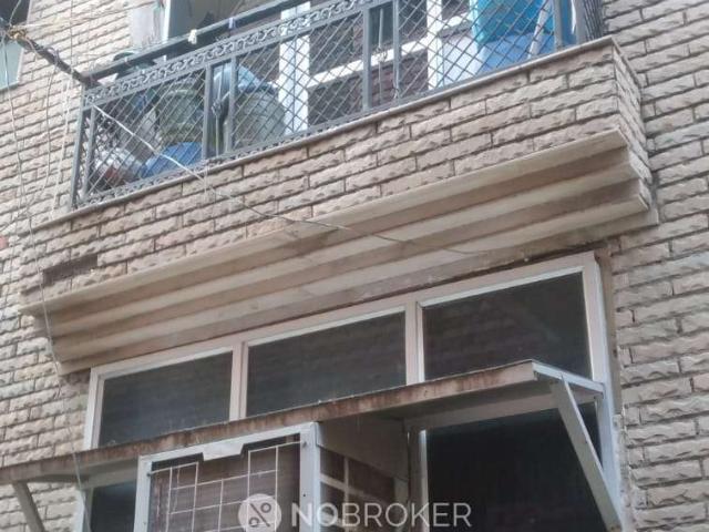 House for sale in Central Delhi, Deri