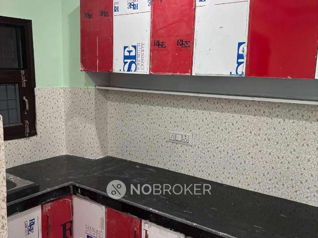 House for sale in East Delhi, Deri