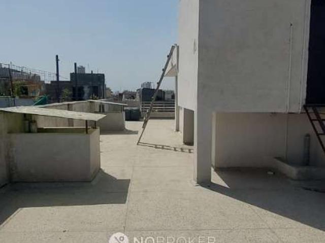 House for sale in East Delhi, Deri