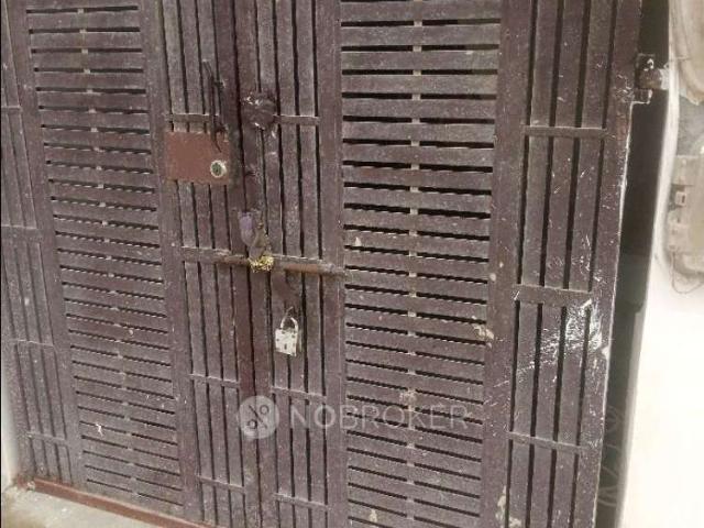 House for sale in South West Delhi, Deri