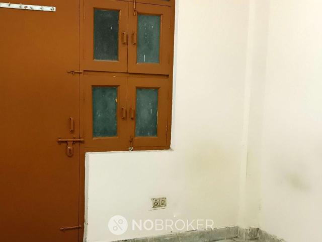 House for sale in East Delhi, Deri