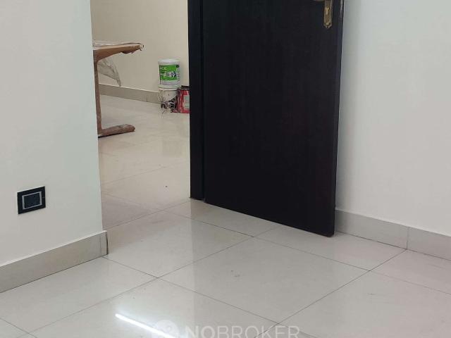 House for sale in West Delhi, Deri