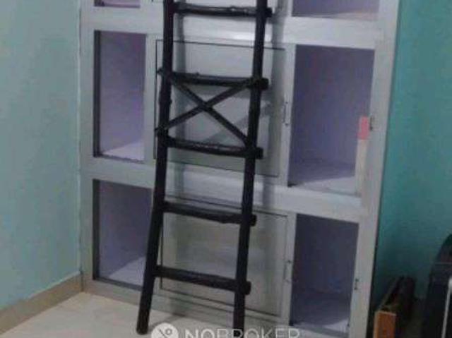 House for sale in Deri