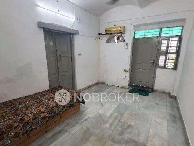 House for sale in Central Delhi, Deri