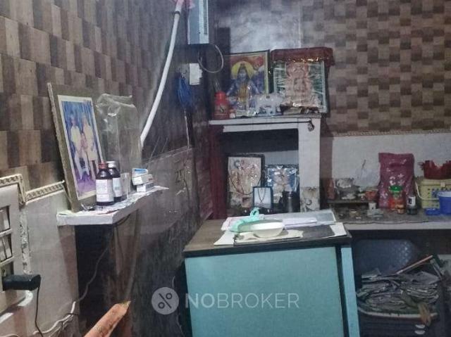 House for sale in North West Delhi, Deri