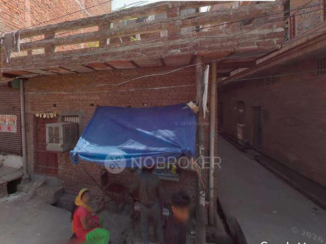 House for sale in North East Delhi, Deri