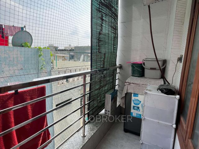 House for sale in West Delhi, Deri