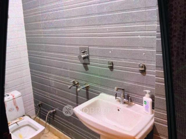 House for sale in West Delhi, Deri
