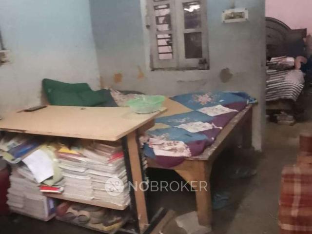 House for sale in Deri
