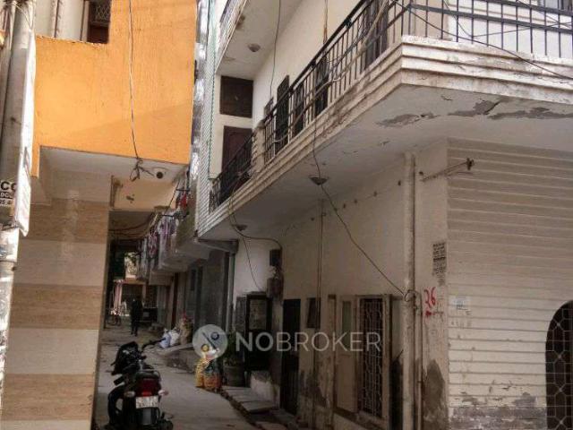 House for sale in West Delhi, Deri