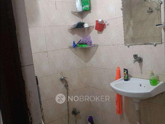 House for sale in East Delhi, Deri