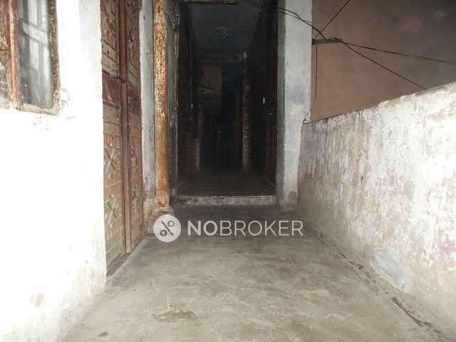 House for sale in West Delhi, Deri