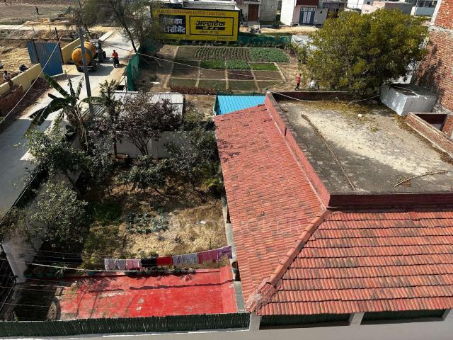 House for sale in South West Delhi, Deri