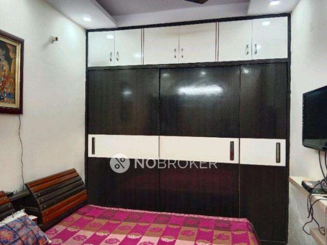 House for sale in Deri