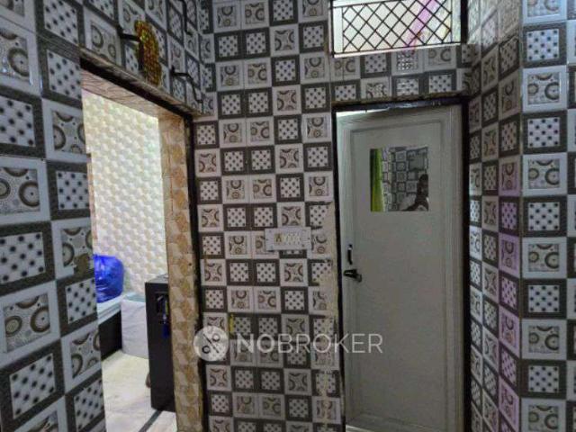 House for sale in North West Delhi, Deri