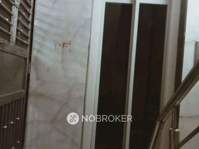 House for sale in Central Delhi, Deri