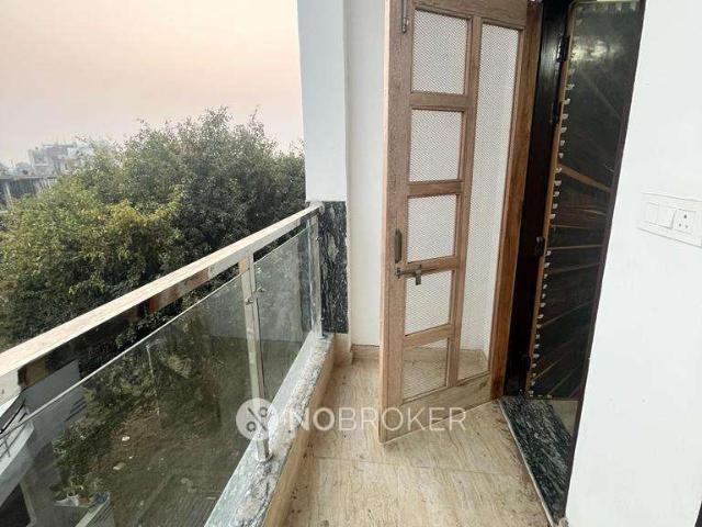 House for sale in Hariana