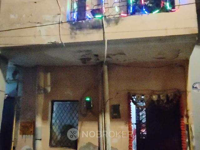 House for sale in West Delhi, Deri