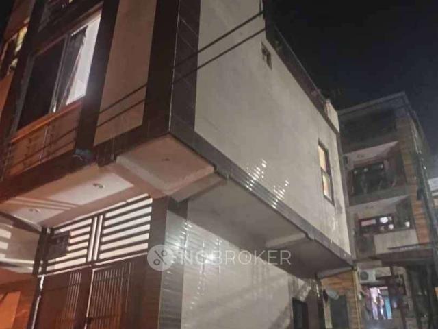 House for sale in Deri