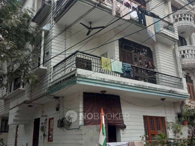 House for sale in North Delhi, Deri