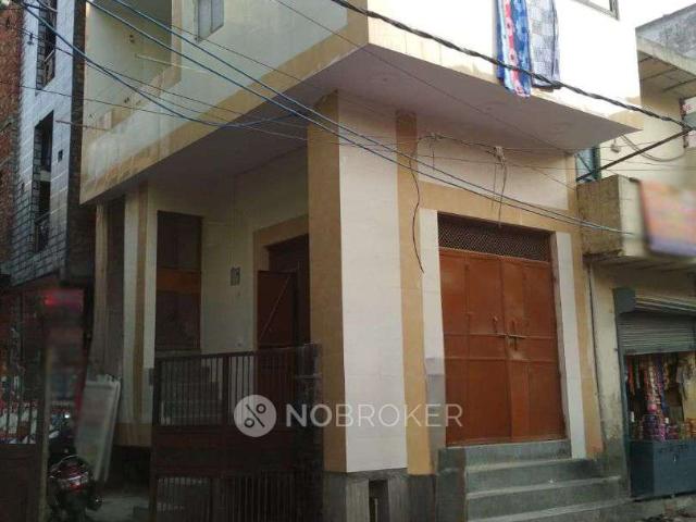 House for sale in North West Delhi, Deri
