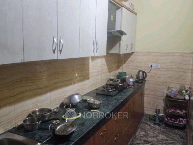 House for sale in North West Delhi, Deri
